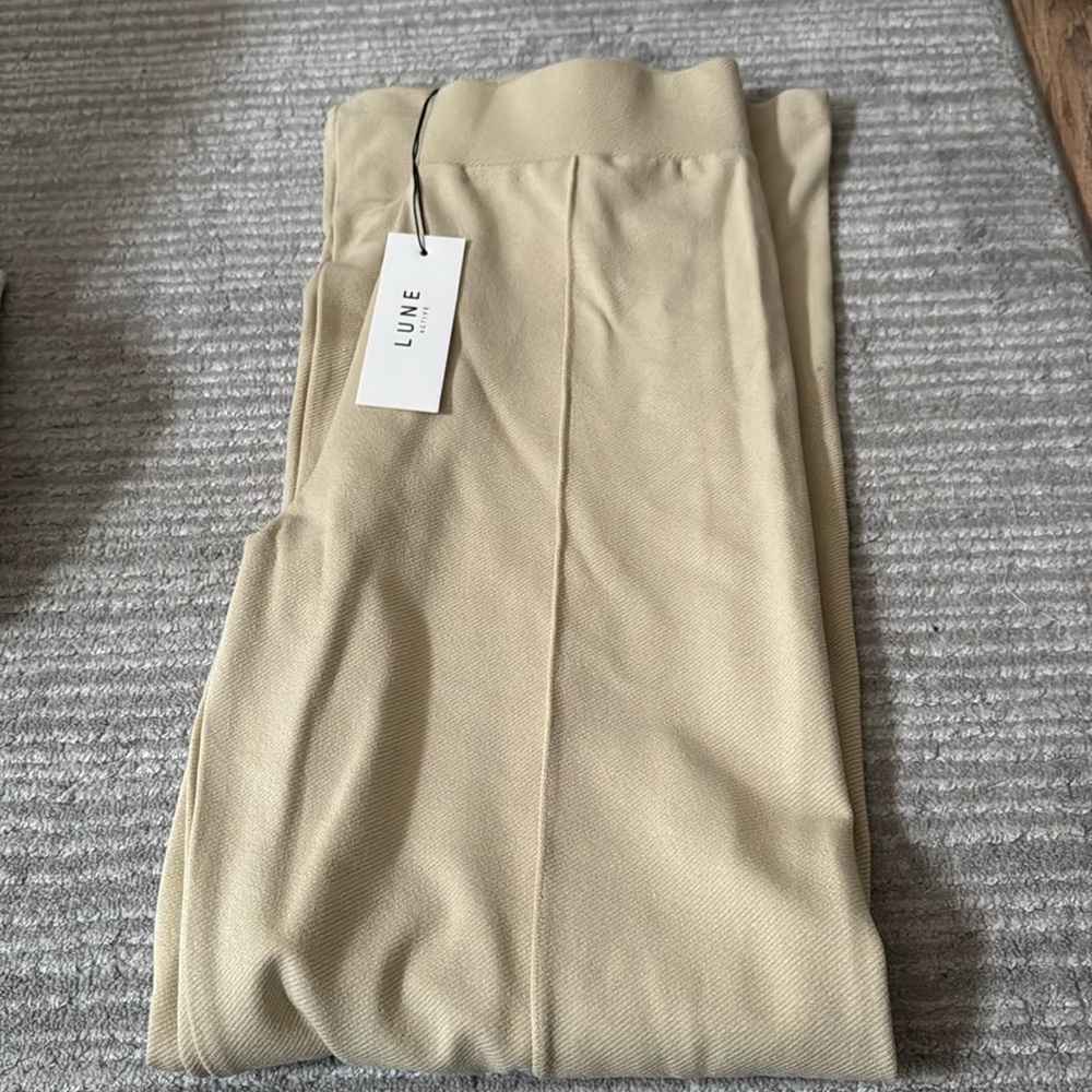 *NWT* Lune, Forest Pintuck Flare Pants, color Brown Rice, size Medium
